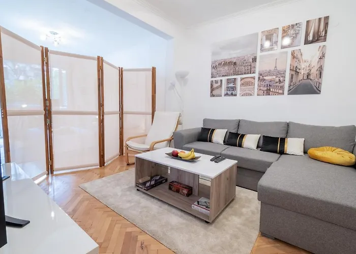 Vivid Condo By Ndk And Vitosha Blvd With Free Secured Parking And Ac